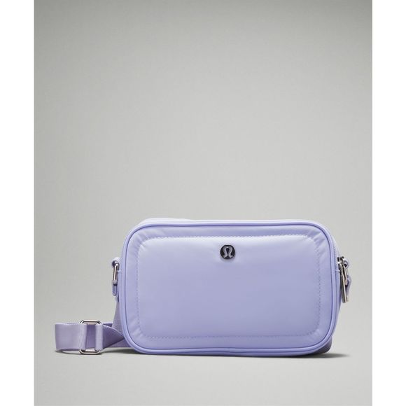 lululemon athletica Handbags - NWT! Lululemon Crossbody Camera Bag 2L